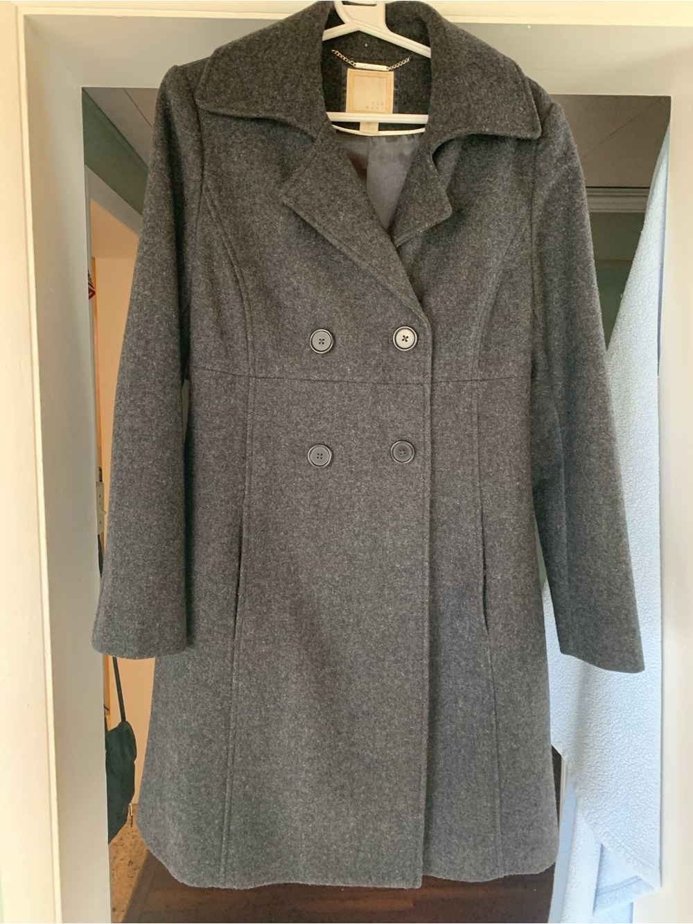 Vintage Y2K woman coat sizeMEDIUM Old Navy Gold Label Double Breasted 80% wool